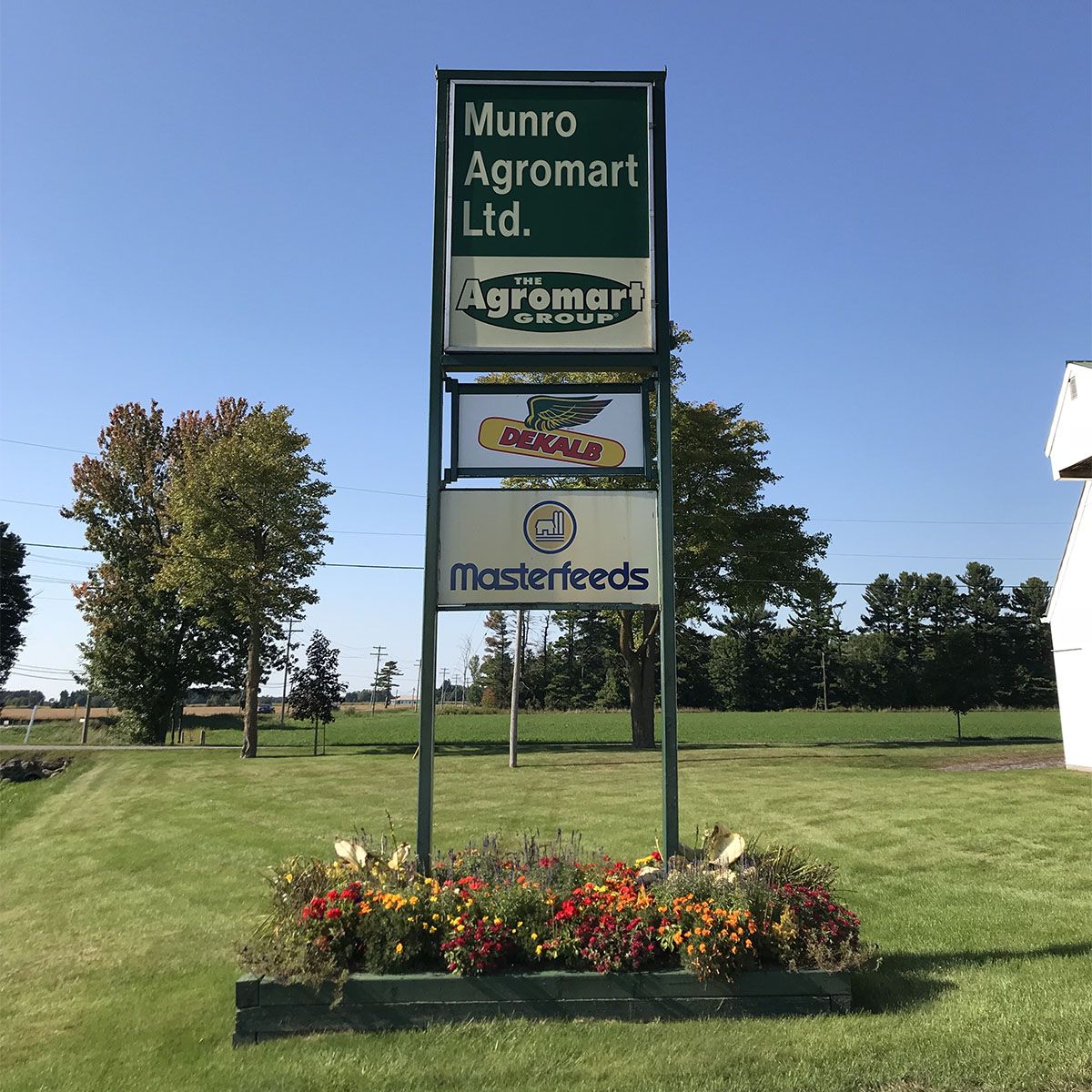 Munro Agromart sign and field